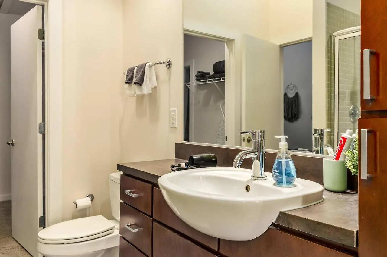 Apartment Trifecta 10 Min Walk To 7Th St Market Superhost Charlotte